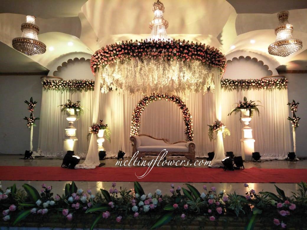 Floral Stage Decor You Can't Keep Your Eyes Off | Wedding ...
