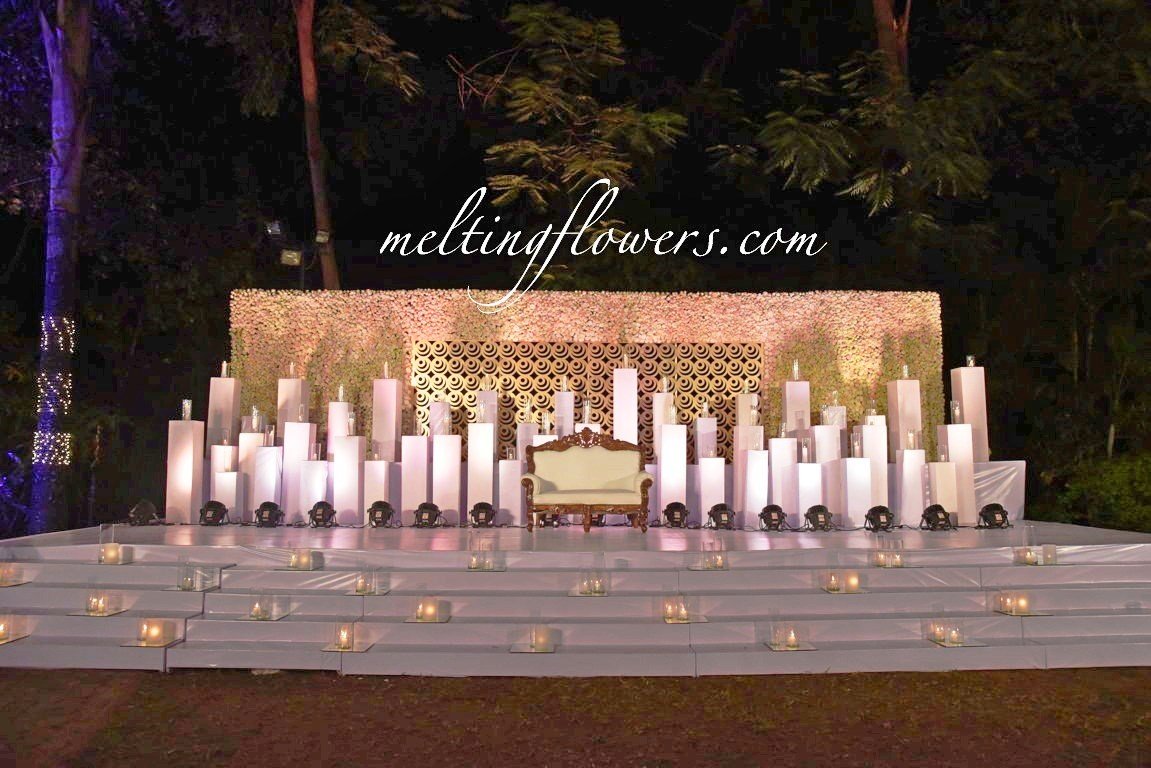 Contemporary Themes To Add Elegance To Your Wedding Venue