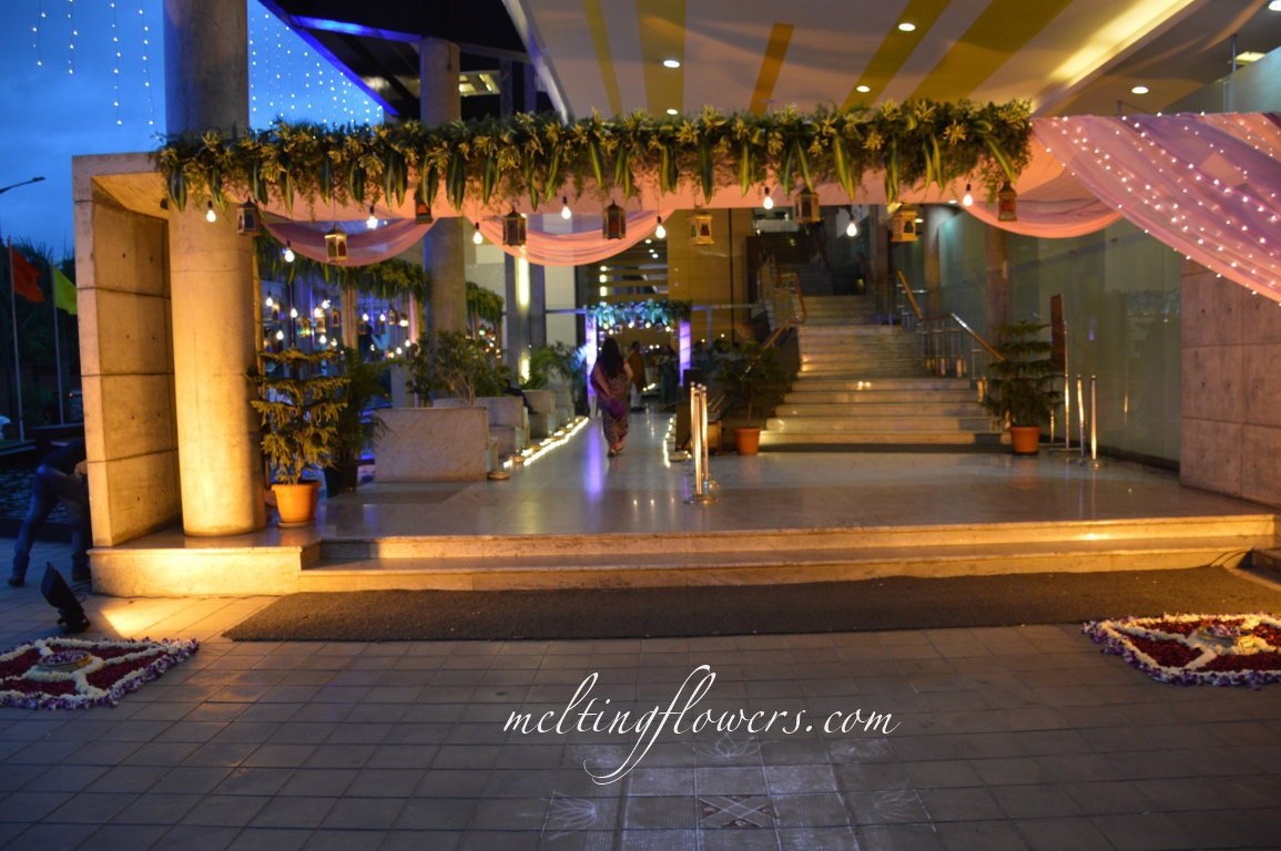 mlr-entrance-decor-5b